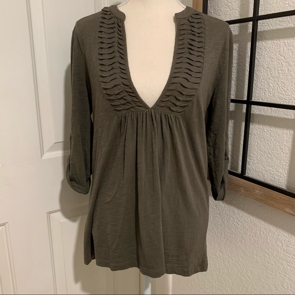 Ann Taylor LOFT olive green top size small